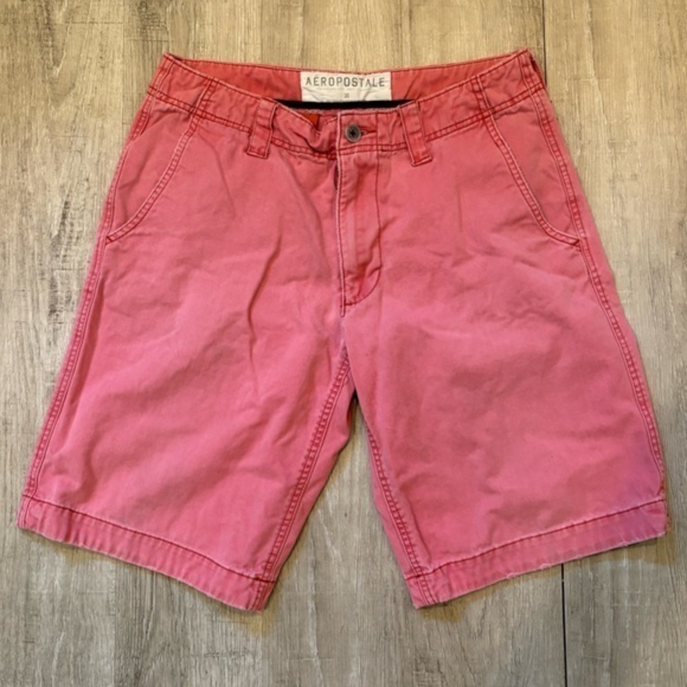 Aeropostale Coral salmon Pink Flat Front Shorts
Mens Casual Style size 30 waist
